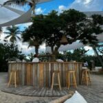 Where can I find beach bars in Antigua